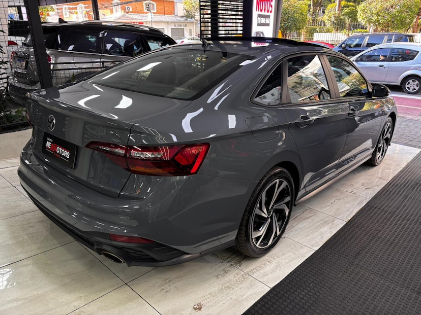 Foto do veículo VOLKSWAGEN JETTA 2.0 350 TSI GASOLINA GLI DSG 2024 33.273 KM 197.777,00