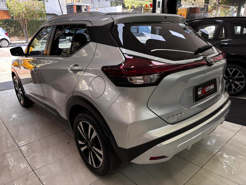 Foto do veículo NISSAN KICKS 1.6 16V FLEXSTART ADVANCE XTRONIC 2023 9.041 KM 107.777,00