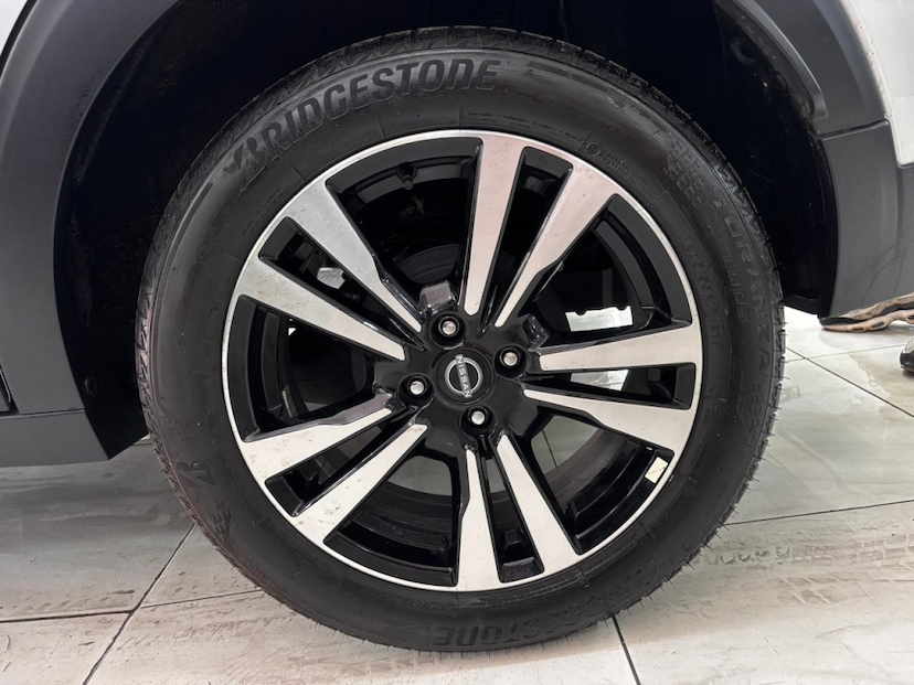 Foto do veículo NISSAN KICKS 1.6 16V FLEXSTART ADVANCE XTRONIC 2023 9.041 KM 107.777,00