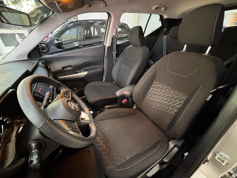 Foto do veículo NISSAN KICKS 1.6 16V FLEXSTART ADVANCE XTRONIC 2023 9.041 KM 107.777,00