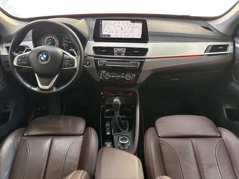 Foto do veículo BMW X1 2.0 16V TURBO ACTIVEFLEX SDRIVE20I X-LINE 4P AUTOMÁTICO 2020 51.059 KM 175.777,00