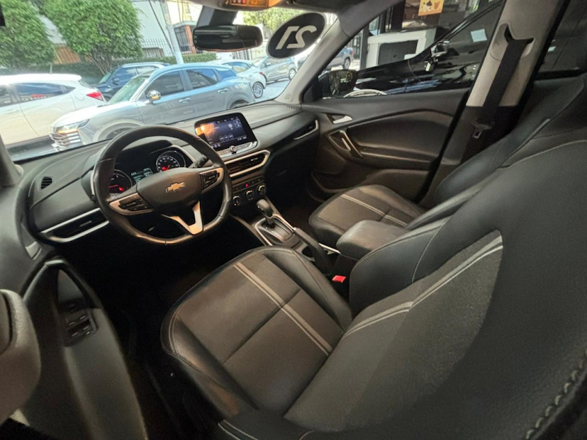 Foto do veículo CHEVROLET TRACKER 1.0 TURBO FLEX LTZ AUTOMÁTICO 2021 60.853 KM 94.777,00