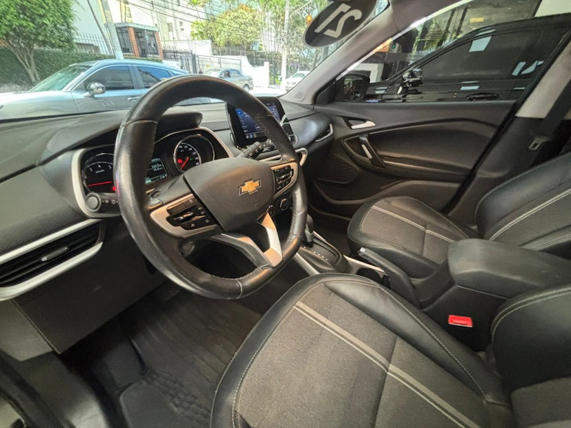Foto do veículo CHEVROLET TRACKER 1.0 TURBO FLEX LTZ AUTOMÁTICO 2021 60.853 KM 94.777,00