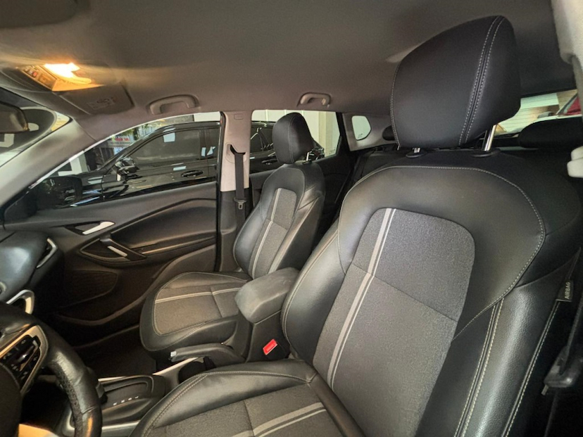 Foto do veículo CHEVROLET TRACKER 1.0 TURBO FLEX LTZ AUTOMÁTICO 2021 60.853 KM 94.777,00