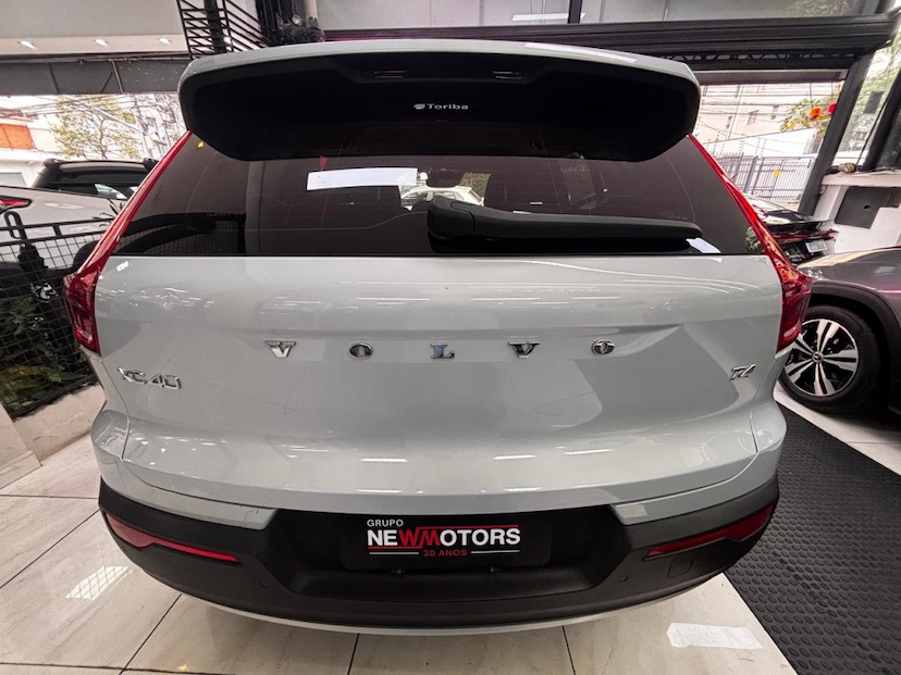 Foto do veículo VOLVO XC40 2.0 T4 GASOLINA MOMENTUM GEARTRONIC 2020 50.871 KM 143.777,00