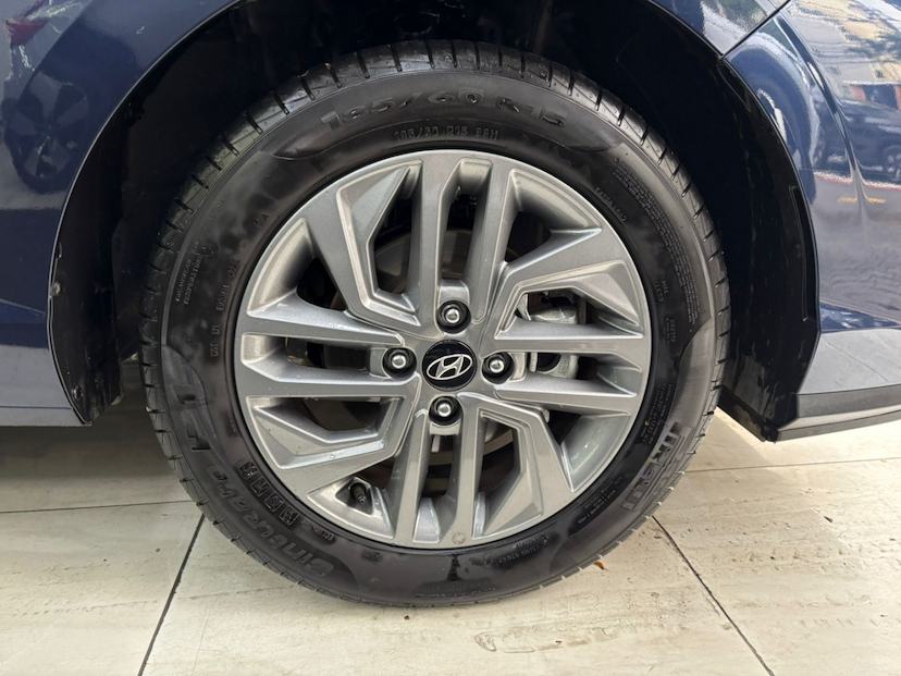 Foto do veículo HYUNDAI HB20S 1.0 12V FLEX LIMITED MANUAL 2026 5.090 KM 102.777,00