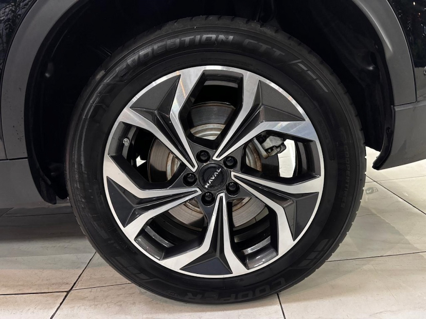 Foto do veículo GWM HAVAL H6 1.5 PHEV AWD E-TRACTION 2024 26.651 KM 287.777,00