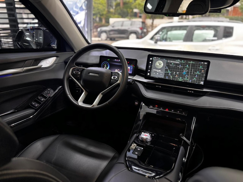 Foto do veículo GWM HAVAL H6 1.5 PHEV AWD E-TRACTION 2024 26.651 KM 287.777,00