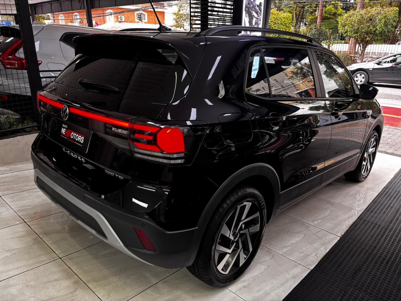 Foto do veículo VOLKSWAGEN T-CROSS 1.0 200 TSI TOTAL FLEX COMFORTLINE AUTOMÁTICO 2025 10.457 KM 132.777,00