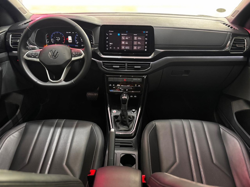 Foto do veículo VOLKSWAGEN T-CROSS 1.0 200 TSI TOTAL FLEX COMFORTLINE AUTOMÁTICO 2025 10.457 KM 132.777,00