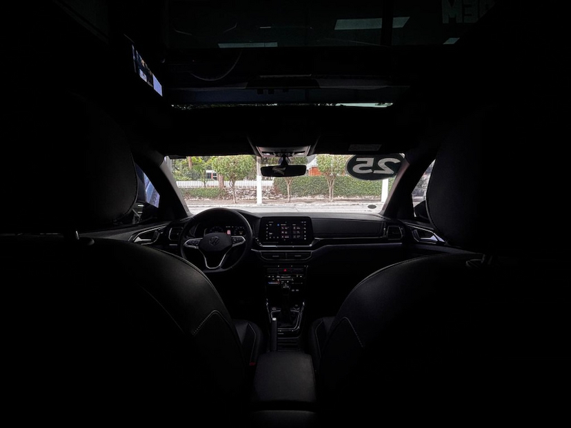 Foto do veículo VOLKSWAGEN T-CROSS 1.0 200 TSI TOTAL FLEX COMFORTLINE AUTOMÁTICO 2025 10.457 KM 132.777,00
