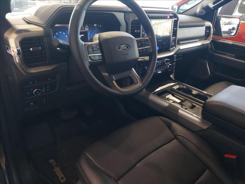 Foto do veículo FORD F-150 5.0 V8 GASOLINA CD LARIAT BLACK FX4 AUTOMÁTICO 2025 0 KM 531.800,00