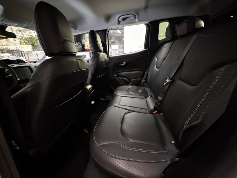 Foto do veículo JEEP RENEGADE 1.3 T270 TURBO FLEX LONGITUDE AT6 2025 52.009 KM 114.777,00