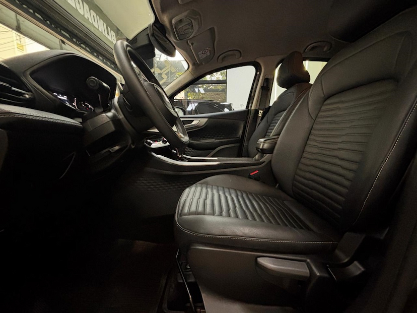 Foto do veículo FIAT FASTBACK 1.0 TURBO 200 HYBRID AUDACE CVT 2025 52.126 KM 112.777,00