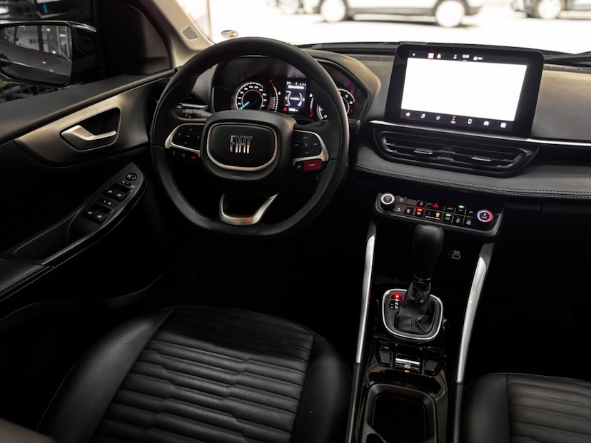 Foto do veículo FIAT FASTBACK 1.0 TURBO 200 HYBRID AUDACE CVT 2025 52.126 KM 112.777,00