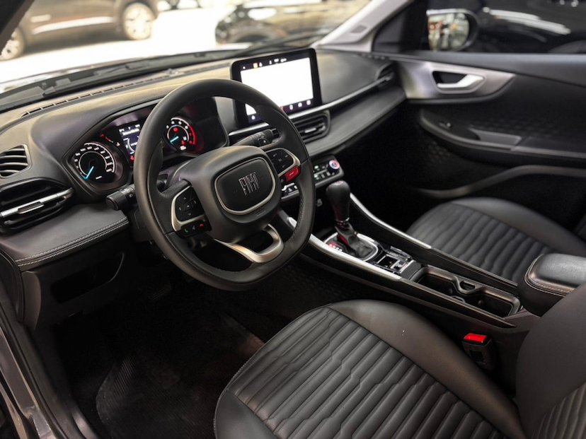 Foto do veículo FIAT FASTBACK 1.0 TURBO 200 HYBRID AUDACE CVT 2025 52.126 KM 112.777,00