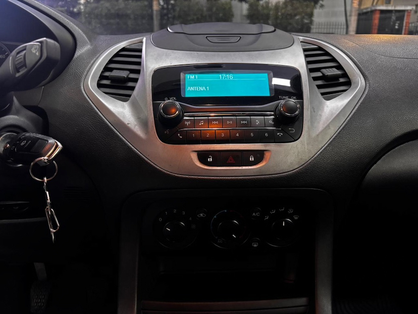 Foto do veículo FORD KA 1.0 TI-VCT FLEX SE SEDAN MANUAL 2019 125.069 KM 41.777,00