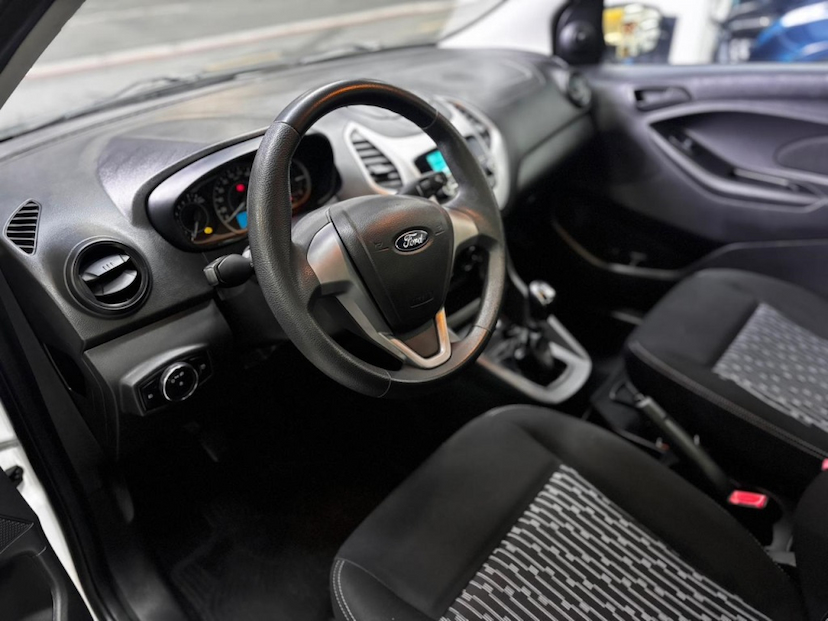 Foto do veículo FORD KA 1.0 TI-VCT FLEX SE SEDAN MANUAL 2019 125.069 KM 41.777,00