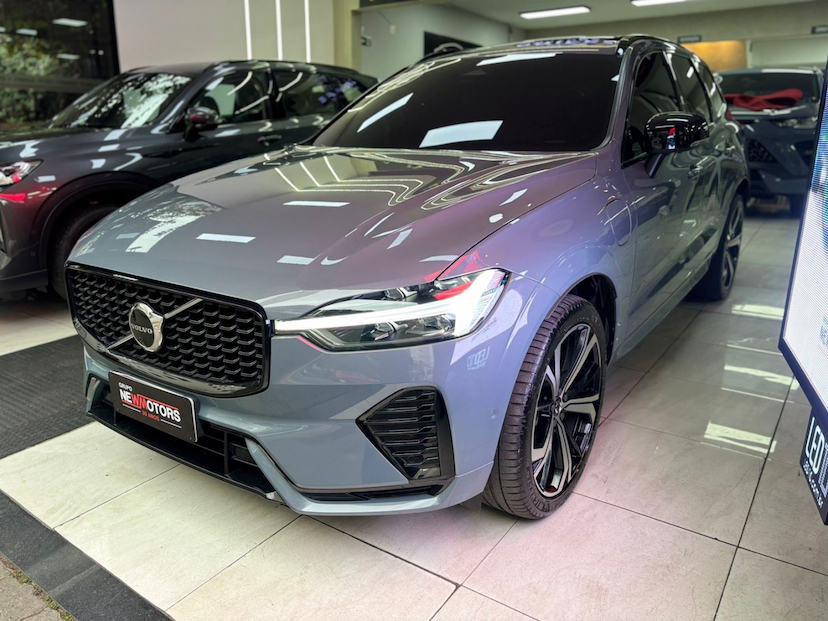 Foto do veículo VOLVO XC60 2.0 T8 RECHARGE R-DESIGN AWD GEARTRONIC 2022 53.691 KM 279.777,00