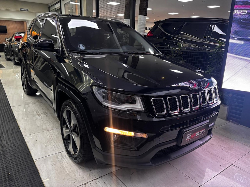 Foto do veículo JEEP COMPASS 2.0 16V FLEX LONGITUDE AUTOMÁTICO 2017 47.180 KM 103.777,00