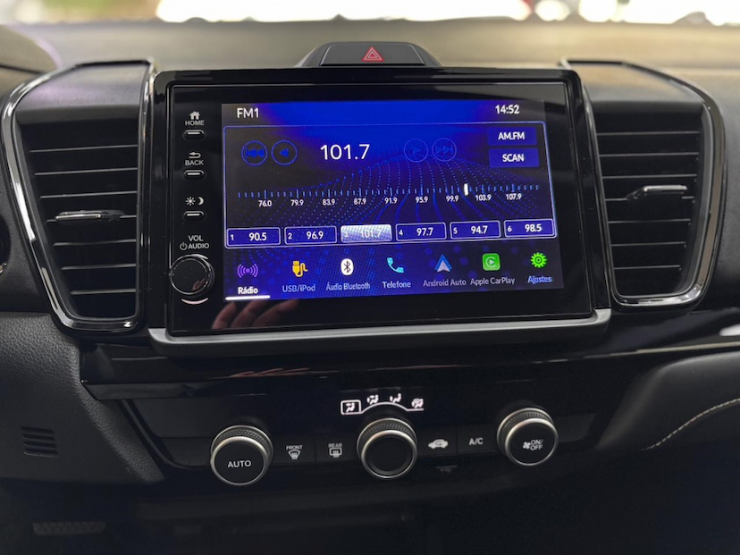 Foto do veículo HONDA CITY 1.5 I-VTEC FLEX HATCH TOURING CVT 2024 6.177 KM 113.777,00