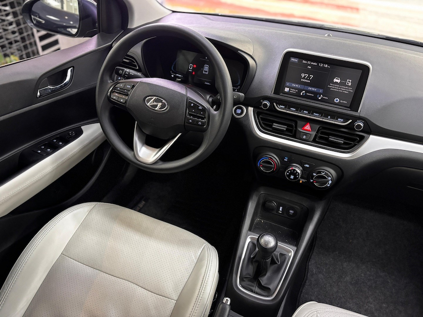 Foto do veículo HYUNDAI HB20 1.0 12V FLEX LIMITED PLUS MANUAL 2025 26.868 KM 79.777,00