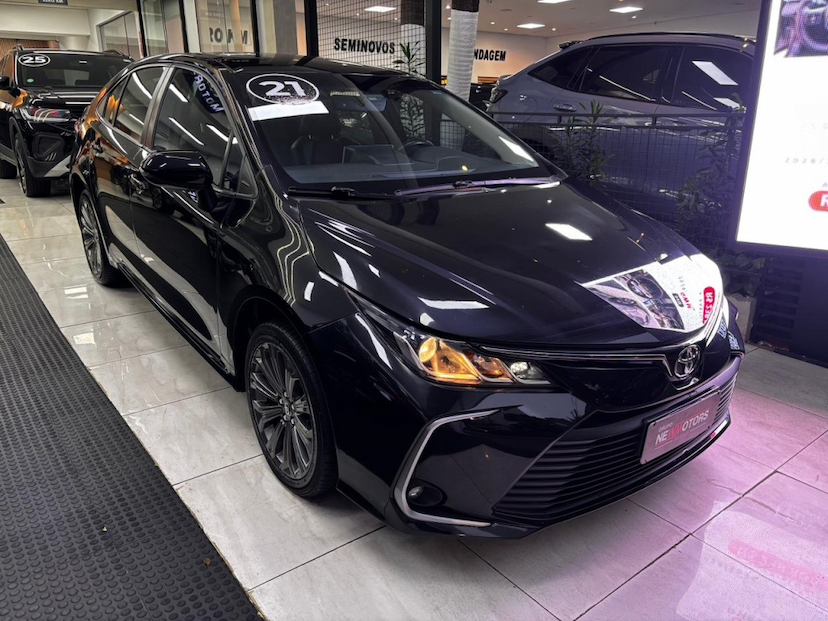 Foto do veículo TOYOTA COROLLA 2.0 VVT-IE FLEX XEI DIRECT SHIFT 2021 67.690 KM 117.777,00