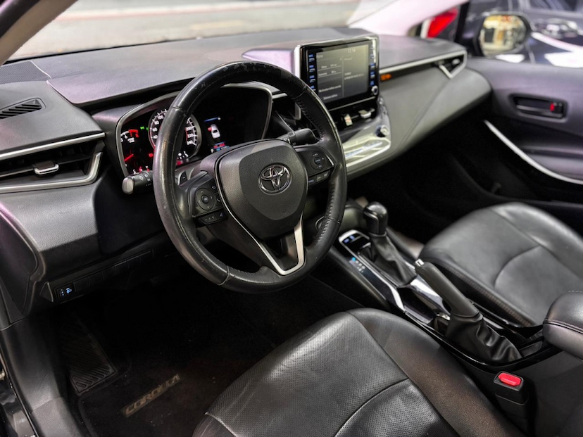 Foto do veículo TOYOTA COROLLA 2.0 VVT-IE FLEX XEI DIRECT SHIFT 2021 67.690 KM 117.777,00