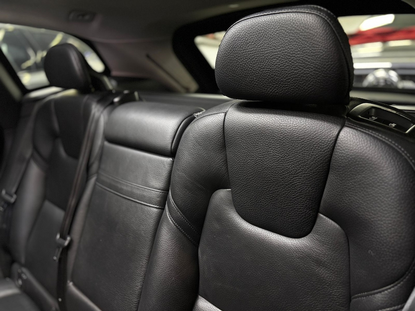 Foto do veículo VOLVO XC60 2.0 T5 GASOLINA MOMENTUM AWD GEARTRONIC 2019 86.643 KM 148.777,00