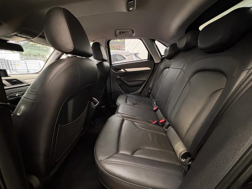 Foto do veículo AUDI Q3 2.0 TFSI ATTRACTION QUATTRO 4P GASOLINA S TRONIC 2014 82.757 KM 81.777,00