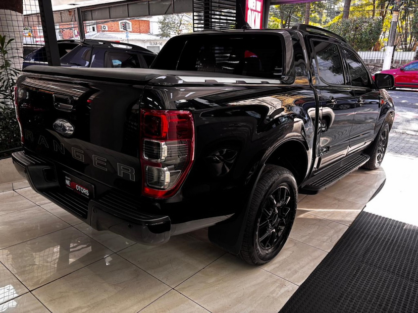 Foto do veículo FORD RANGER 2.2 XLS 4X2 CD 16V DIESEL 4P AUTOMÁTICO 2023 46.771 KM 163.777,00