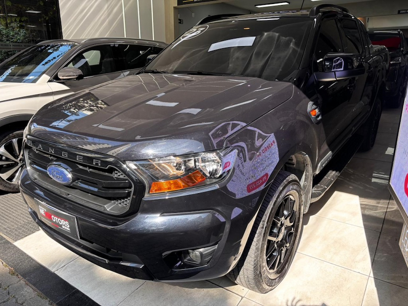 Foto do veículo FORD RANGER 2.2 XLS 4X2 CD 16V DIESEL 4P AUTOMÁTICO 2023 46.771 KM 163.777,00