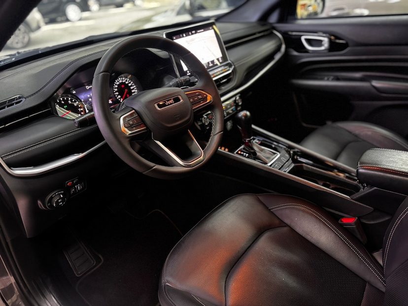 Foto do veículo JEEP COMPASS 1.3 T270 TURBO FLEX LONGITUDE AT6 2022 29.900 KM 167.777,00