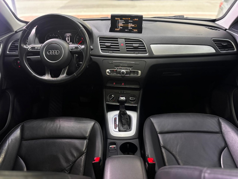 Foto do veículo AUDI Q3 1.4 TFSI AMBITION FLEX 4P S TRONIC 2017 56.462 KM 129.777,00