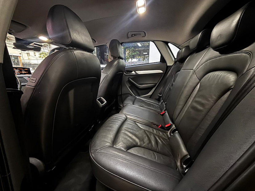 Foto do veículo AUDI Q3 1.4 TFSI AMBITION FLEX 4P S TRONIC 2017 56.462 KM 129.777,00
