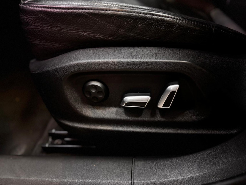 Foto do veículo AUDI Q3 1.4 TFSI AMBITION FLEX 4P S TRONIC 2017 56.462 KM 129.777,00