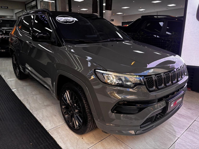 Foto do veículo JEEP COMPASS 1.3 T270 TURBO FLEX S AT6 2023 23.243 KM 154.777,00