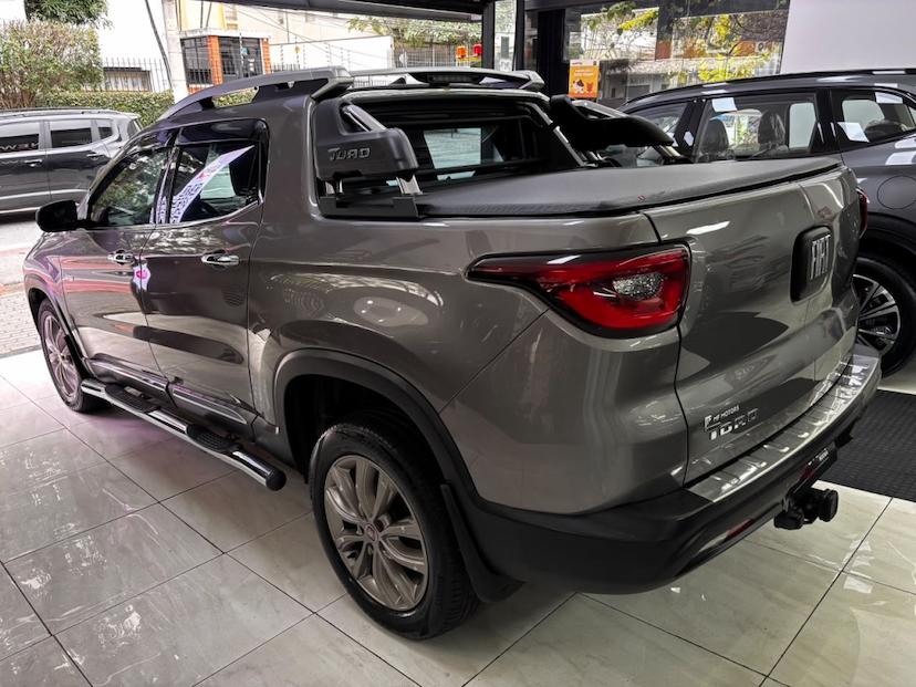 Foto do veículo FIAT TORO 2.0 16V TURBO DIESEL RANCH 4WD AT9 2021 98.555 KM 108.777,00