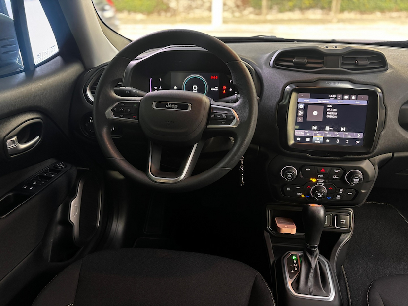 Foto do veículo JEEP RENEGADE 1.3 T270 TURBO FLEX ALTITUDE AT6 2026 6.539 KM 118.777,00