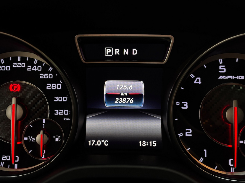 Foto do veículo MERCEDES-BENZ GLA 45 AMG 2.0 16V TURBO GASOLINA 4P AUTOMÁTICO 2017 23.800 KM 217.777,00