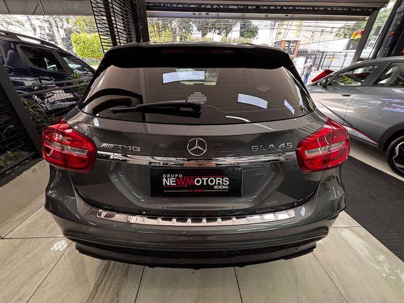 Foto do veículo MERCEDES-BENZ GLA 45 AMG 2.0 16V TURBO GASOLINA 4P AUTOMÁTICO 2017 23.800 KM 217.777,00