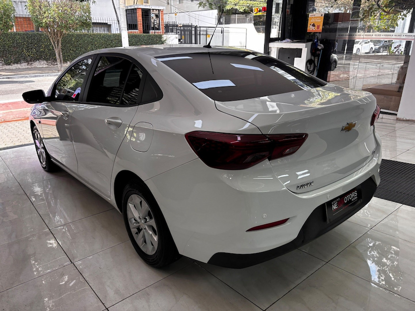 Foto do veículo CHEVROLET ONIX 1.0 TURBO FLEX PLUS LT MANUAL 2023 64.500 KM 65.777,00