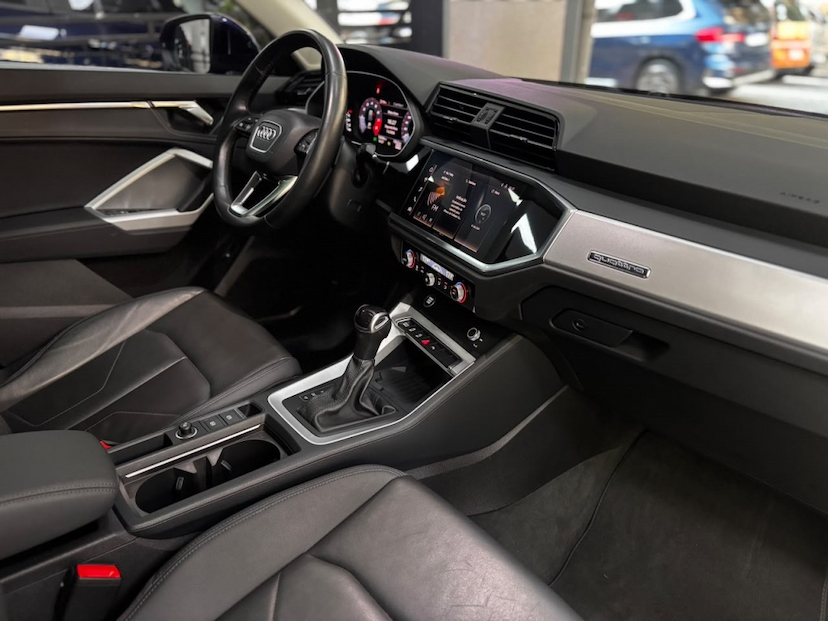 Foto do veículo AUDI Q3 2.0 40 TFSI GASOLINA PERFORMANCE QUATTRO TIPTRONIC 2023 13.438 KM 217.777,00