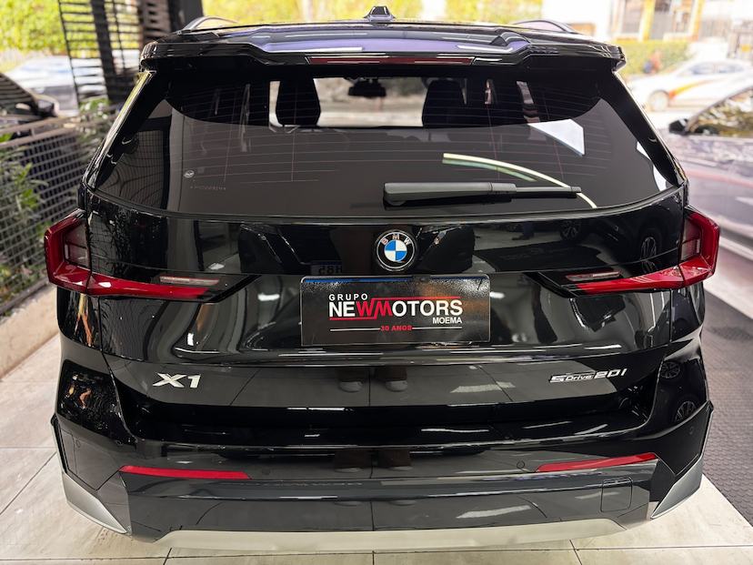 Foto do veículo BMW X1 2.0 16V TURBO GASOLINA SDRIVE20I X-LINE STEPTRONIC 2023 18.067 KM 356.777,00