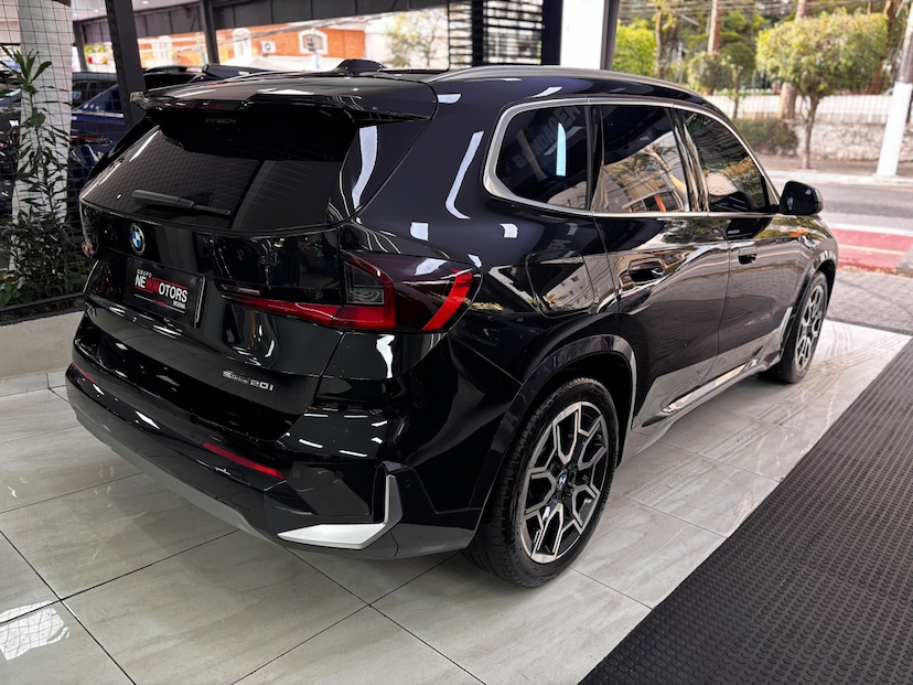 Foto do veículo BMW X1 2.0 16V TURBO GASOLINA SDRIVE20I X-LINE STEPTRONIC 2023 18.067 KM 356.777,00