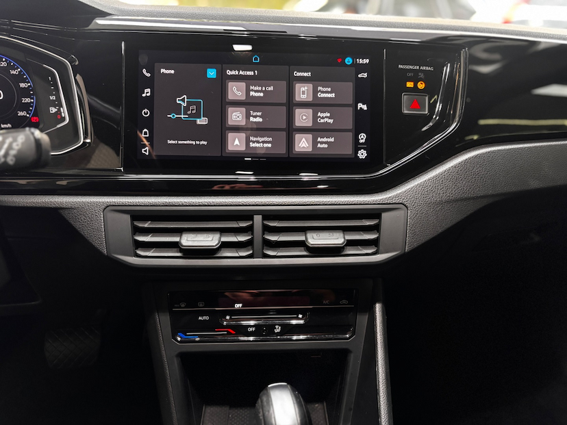Foto do veículo VOLKSWAGEN NIVUS 1.0 200 TSI TOTAL FLEX HIGHLINE AUTOMÁTICO 2022 55.240 KM 110.777,00