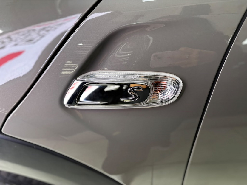 Foto do veículo MINI COOPER 2.0 16V TWINPOWER GASOLINA S 4P STEPTRONIC 2019 65.093 KM 124.777,00