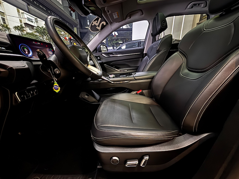 Foto do veículo GWM HAVAL H6 1.5 HEV PREMIUM E-TRACTION 2024 45.553 KM 178.777,00
