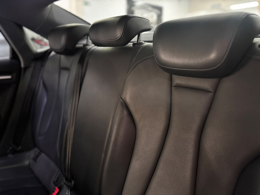 Foto do veículo AUDI A3 1.4 TFSI FLEX SEDAN PRESTIGE PLUS TIPTRONIC 2020 63.008 KM 124.777,00