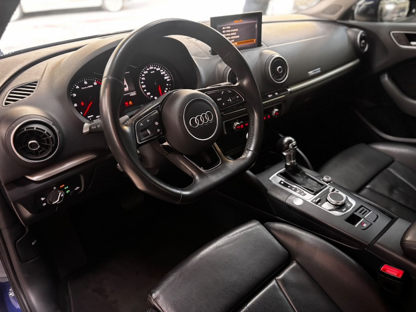 Foto do veículo AUDI A3 1.4 TFSI FLEX SEDAN PRESTIGE PLUS TIPTRONIC 2020 63.008 KM 124.777,00